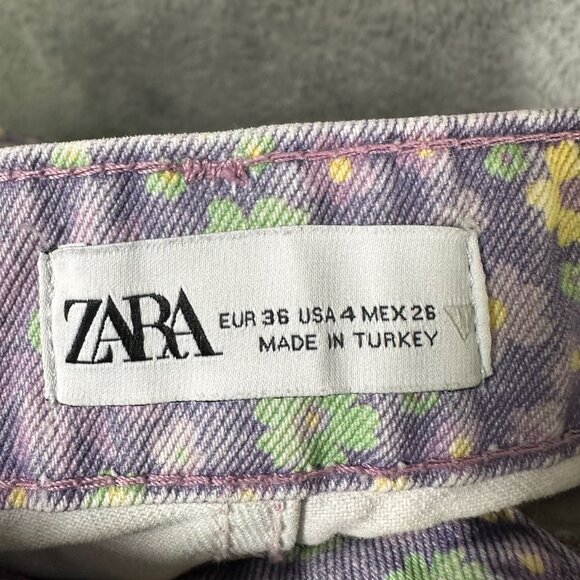 Zara Floral Straight Fit High Waisted Denim Shorts in Lilac size 4 - Picture 9 of 13